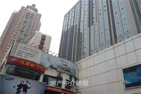 鑫海广场·御鑫苑3室2厅2卫125m2毛坯房